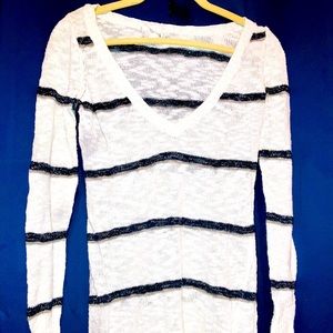 Long sleeved sweater